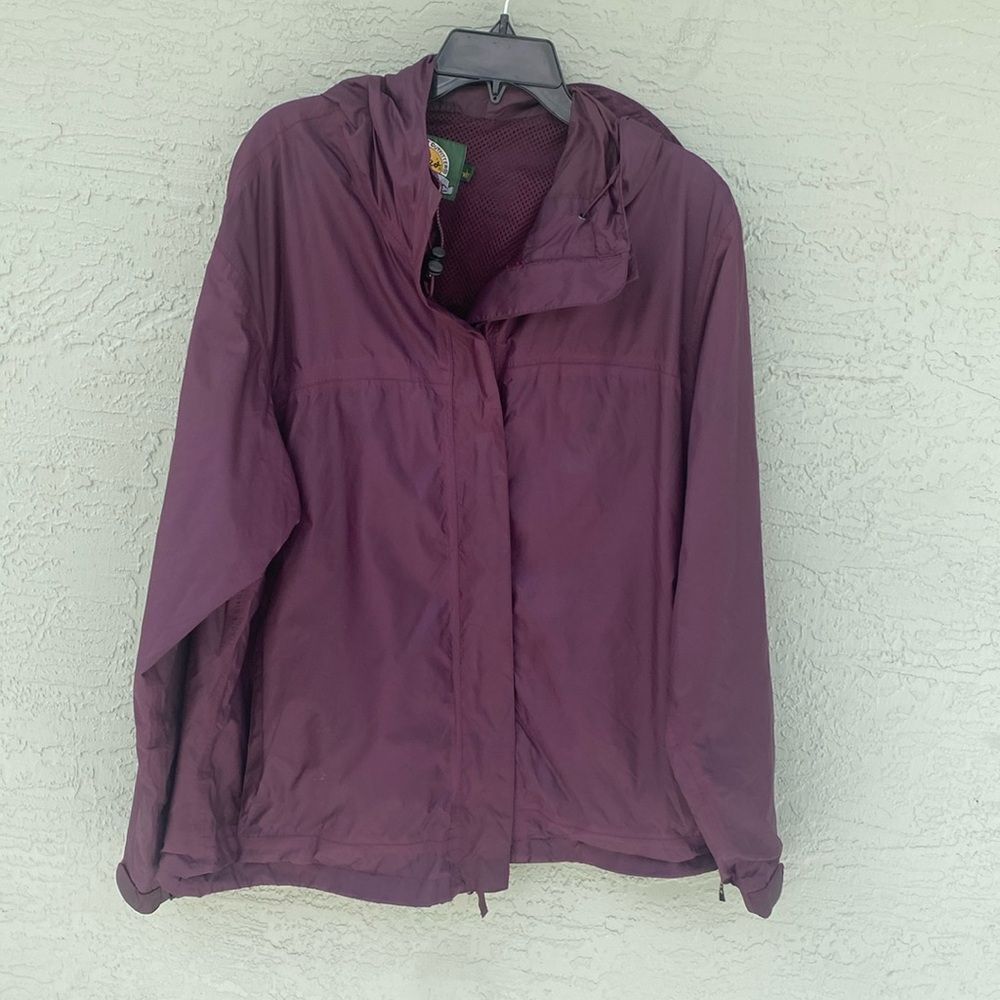 Cabela's Sz L Purple Visor Hooded  Windbreaker